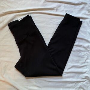 NWT Old Navy Active Elevate Leggings-size M